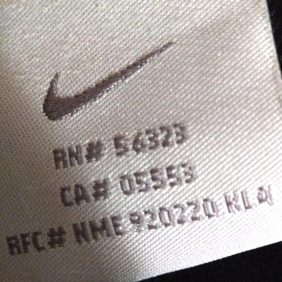 Vintage Nike Windbreaker Running Performance Shirt - Picture 6 of 8